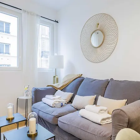 Holiday home Charming 1p Seine - Porte Maillot Neuilly-sur-Seine